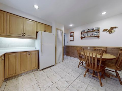 Photo 7 at 45 Reiber Crescent, Steeles, Toronto