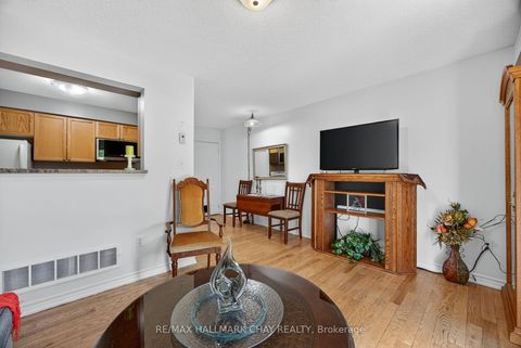 Photo 15 at 51 - 37 Southwoods Crescent, Holly, Barrie