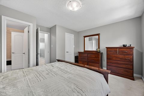 Photo 20 at 51 - 37 Southwoods Crescent, Holly, Barrie