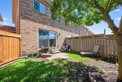 Photo 27 at 51 - 37 Southwoods Crescent, Holly, Barrie