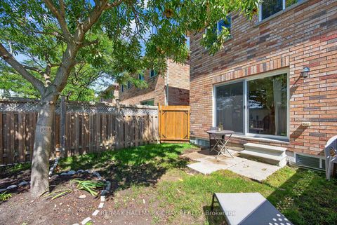Photo 28 at 51 - 37 Southwoods Crescent, Holly, Barrie