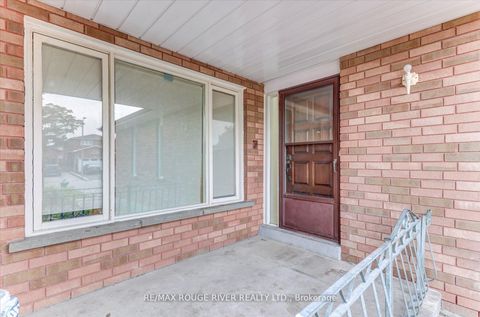 Photo 3 at 23 Jackman Crescent, West Woodbridge, Vaughan