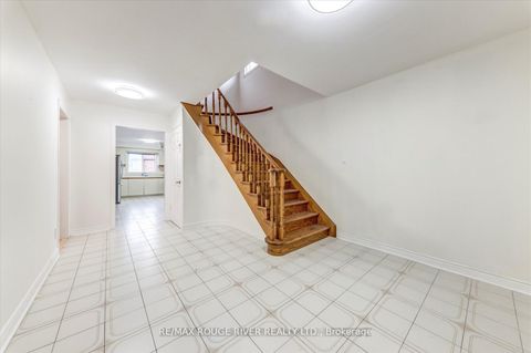 Photo 4 at 23 Jackman Crescent, West Woodbridge, Vaughan