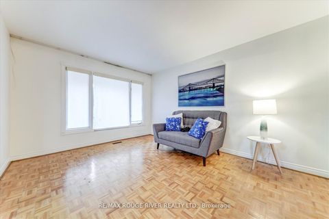 Photo 5 at 23 Jackman Crescent, West Woodbridge, Vaughan