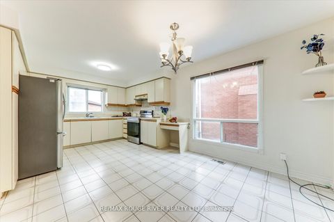 Photo 10 at 23 Jackman Crescent, West Woodbridge, Vaughan