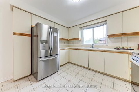 Photo 12 at 23 Jackman Crescent, West Woodbridge, Vaughan