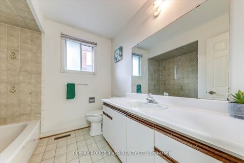 Photo 25 at 23 Jackman Crescent, West Woodbridge, Vaughan