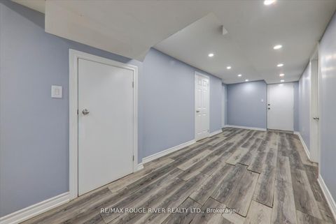 Photo 34 at 23 Jackman Crescent, West Woodbridge, Vaughan