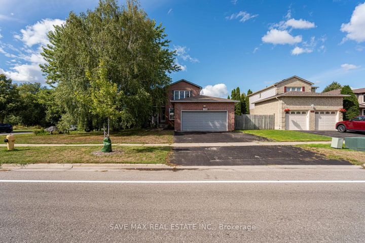 Photo 1 at 1058 Renaissance Drive, Lakeview, Oshawa