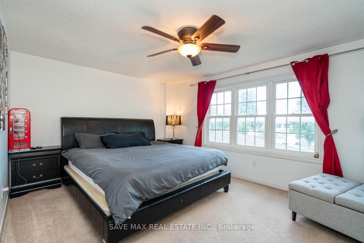 Photo 26 at 1058 Renaissance Drive, Lakeview, Oshawa