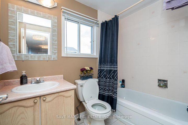 Photo 32 at 1058 Renaissance Drive, Lakeview, Oshawa