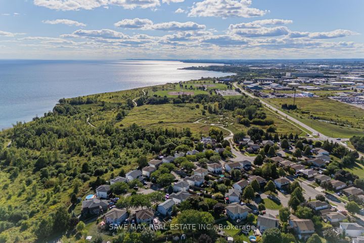 Photo 43 at 1058 Renaissance Drive, Lakeview, Oshawa