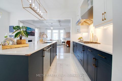 Photo 14 at 90 Broad Way, Nobleton, King