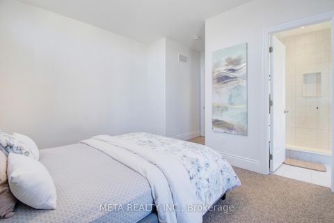 Photo 30 at 90 Broad Way, Nobleton, King