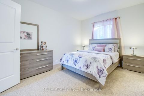 Photo 34 at 90 Broad Way, Nobleton, King