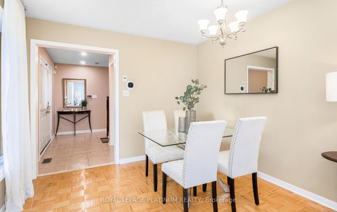 Photo 7 at 4 Skipperhill Crescent, Rouge E11, Toronto