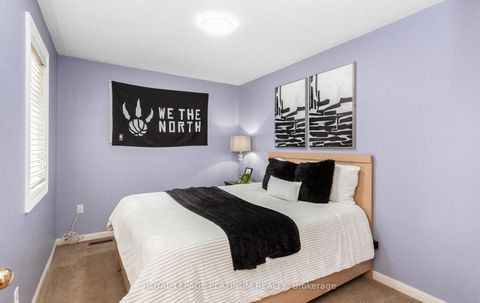 Photo 33 at 4 Skipperhill Crescent, Rouge E11, Toronto