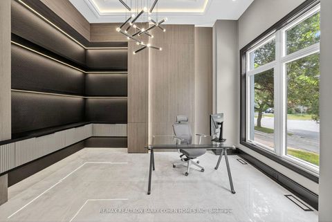 Photo 4 at 35 Foursome Crescent, Windfields, Toronto