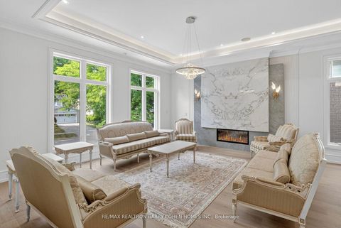Photo 5 at 35 Foursome Crescent, Windfields, Toronto