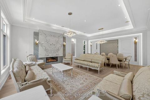 Photo 7 at 35 Foursome Crescent, Windfields, Toronto