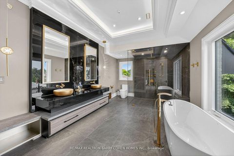 Photo 27 at 35 Foursome Crescent, Windfields, Toronto
