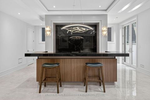 Photo 31 at 35 Foursome Crescent, Windfields, Toronto