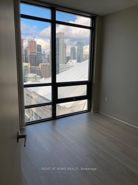 Photo 5 at 3007 - 5 Mariner Terrace, Waterfront Communities C1, Toronto