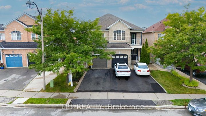 Photo 0 at 78 Dewridge Court, Wellington, Brampton