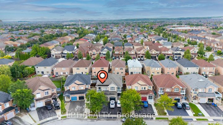 Photo 4 at 78 Dewridge Court, Wellington, Brampton