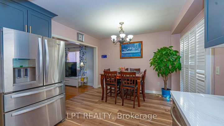 Photo 14 at 78 Dewridge Court, Wellington, Brampton