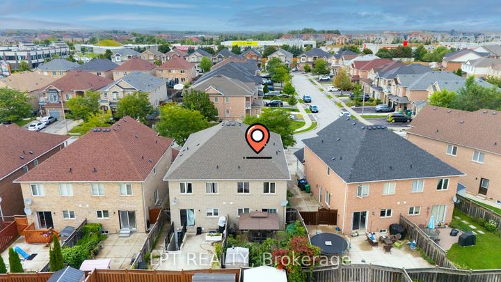 Photo 41 at 78 Dewridge Court, Wellington, Brampton