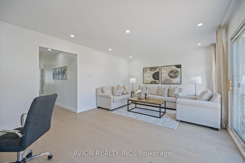 Photo 3 at 1397 Highgate Court, FA Falgarwood, Oakville