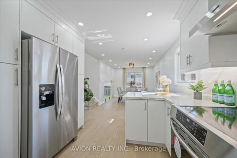 Photo 11 at 1397 Highgate Court, FA Falgarwood, Oakville