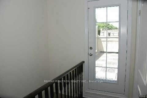 Photo 12 at 17 - 20 Hargrave Lane, York Mills, Toronto
