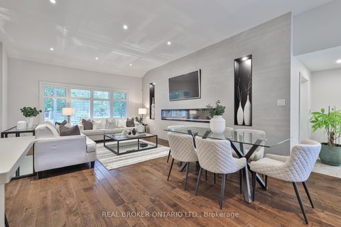 Photo 6 at 2054 Rebecca Street, BR Bronte, Oakville
