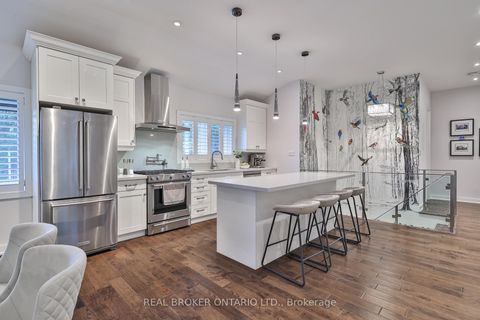 Photo 10 at 2054 Rebecca Street, BR Bronte, Oakville