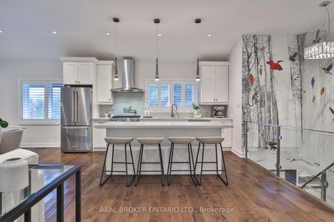 Photo 12 at 2054 Rebecca Street, BR Bronte, Oakville