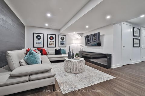 Photo 30 at 2054 Rebecca Street, BR Bronte, Oakville