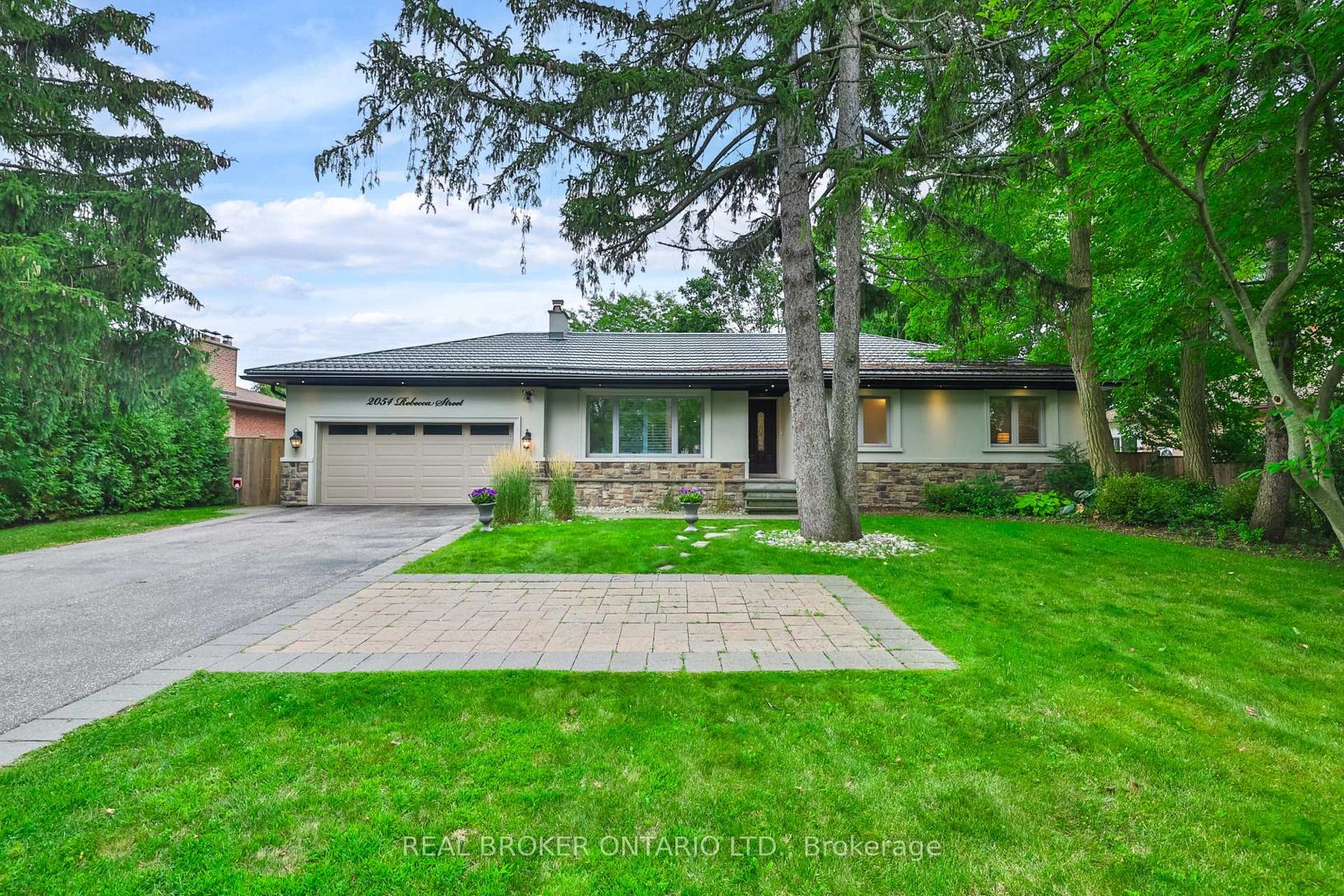2054 Rebecca Street, BR Bronte, Oakville 