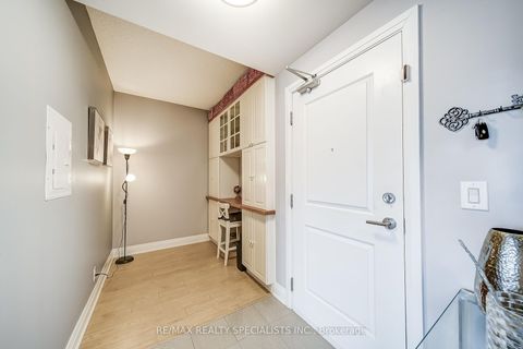 Photo 7 at 710 - 24 Woodstream Boulevard, Vaughan Grove, Vaughan