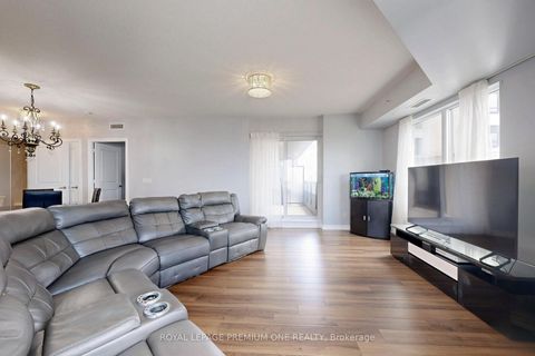 Photo 10 at 1202 - 9255 Jane Street, Maple, Vaughan