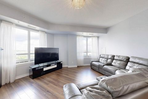 Photo 11 at 1202 - 9255 Jane Street, Maple, Vaughan