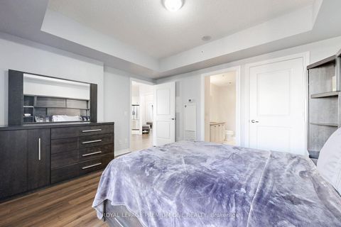 Photo 15 at 1202 - 9255 Jane Street, Maple, Vaughan