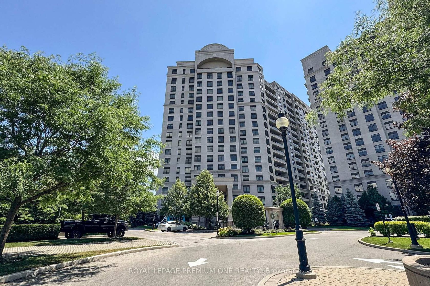 1202 - 9255 Jane Street, Maple, Vaughan 