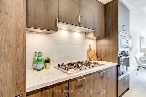 Photo 11 at 410 - 280 HOWLAND Avenue, Annex, Toronto