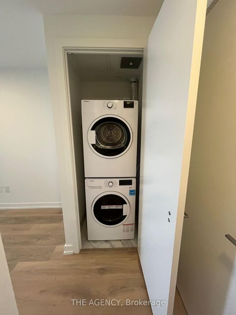 Photo 2 at 215 - 1100 Sheppard Avenue W, York University Heights, Toronto