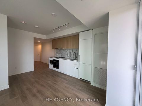 Photo 3 at 215 - 1100 Sheppard Avenue W, York University Heights, Toronto