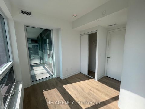 Photo 10 at 215 - 1100 Sheppard Avenue W, York University Heights, Toronto