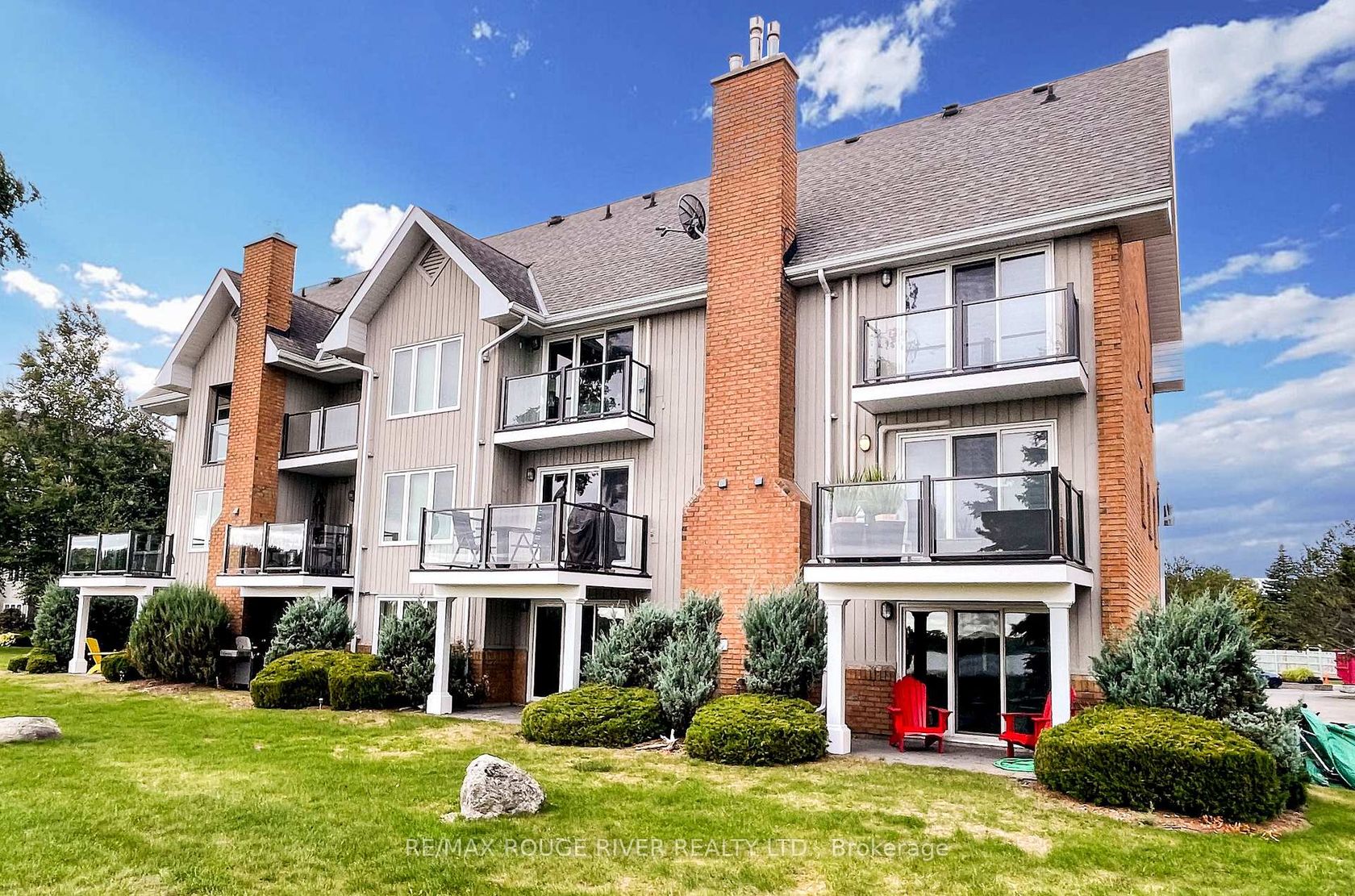 121 - 8 Ramblings Way SE, Collingwood 
