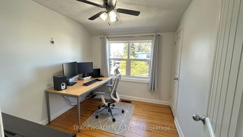 Photo 20 at 5 Woodfern Drive, Ionview, Toronto